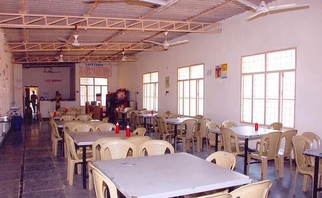 cafeteria-2-cafeteria-19