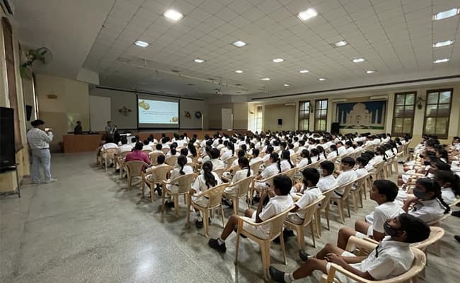 5-0007-classroom-classroom-4