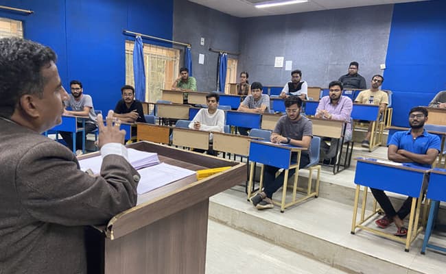 national-university-of-study-and-research-in-law-nusrl-ranchi-classroom-0000-layer-5-classroom