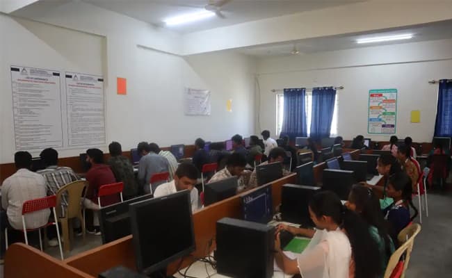 1-0002-layer-3-classroom-211