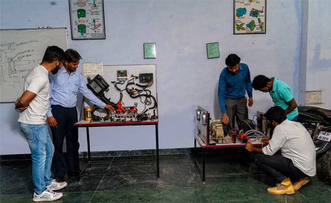 dronacharya-group-of-institutions-dgi-0009-lab-lab