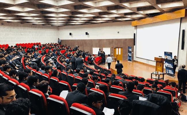 gallery-0001-class4-classroom-87
