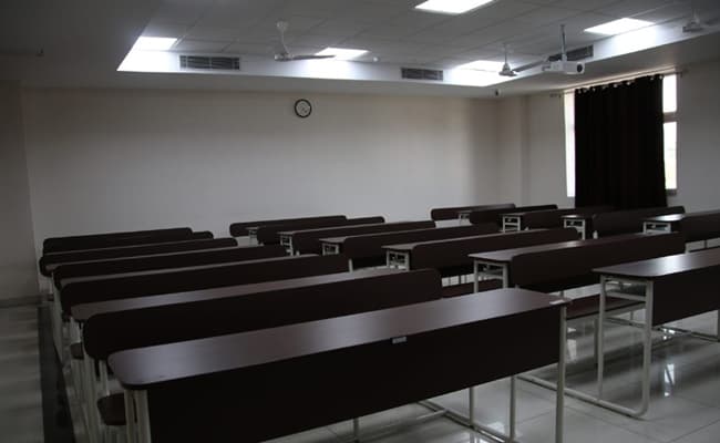 gallery-0004-class1-classroom-24