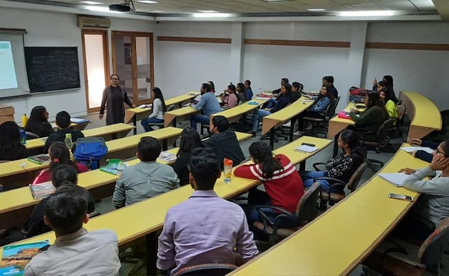 classroom-4-classroom-37