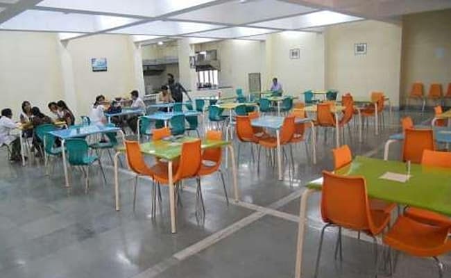 5-0010-cafe-cafeteria