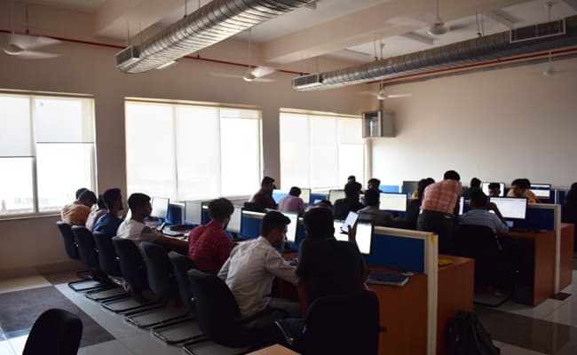 gallery-0002-class3-classroom-106
