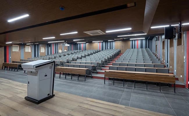classroom3-classroom-34