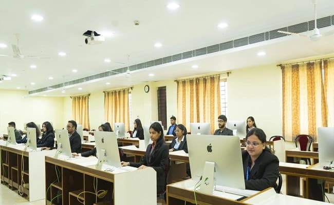 SXUK, Kolkata Labs 3.webp