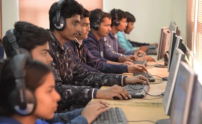GNIOT, Greater Noida Labs 2.webp