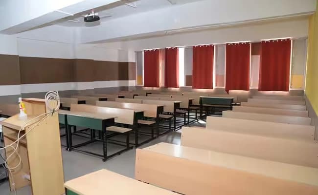 Shoolini University, Solan Classroom 2.webp