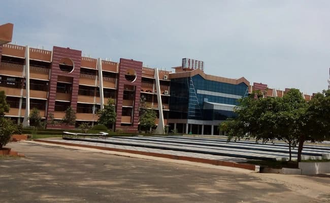VelTech University, Chennai Infra 2.webp