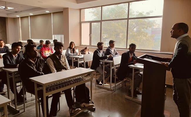classroom-classroom-54