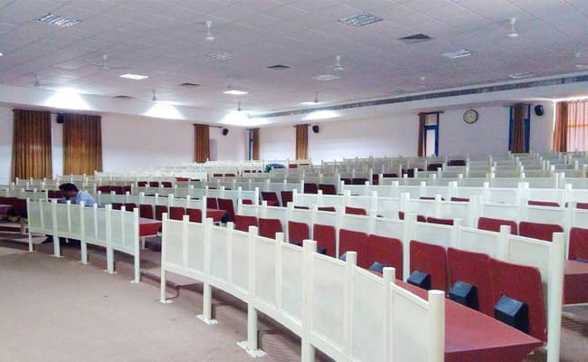 7-0006-classroom-classroom