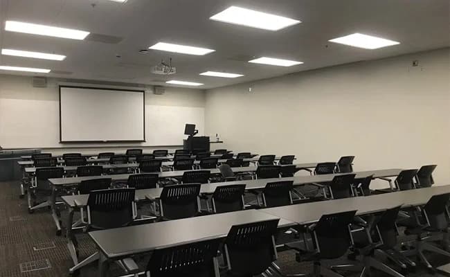 WBS, Pune Classroom 3.webp