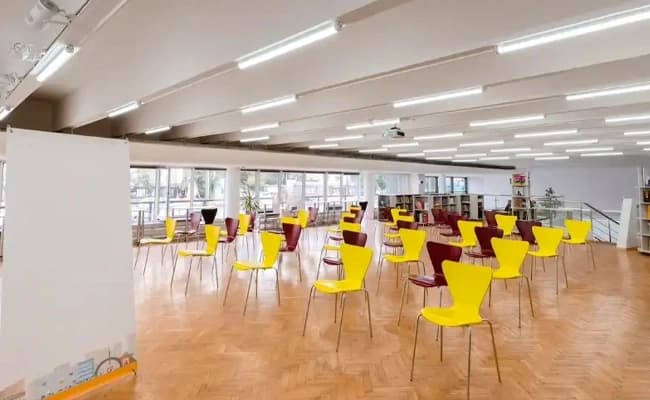 manav-rachna-university cafeteria 2.webp