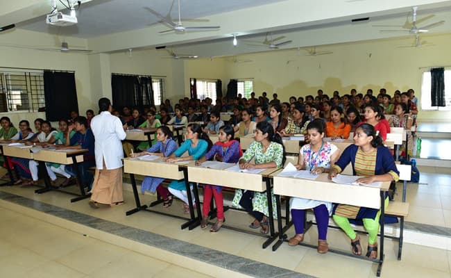 father-muller-college-of-pharmaceutical-sciences-classroom-0002-layer-6-classroom