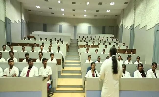 SIMATS, Chennai Classroom 4.webp