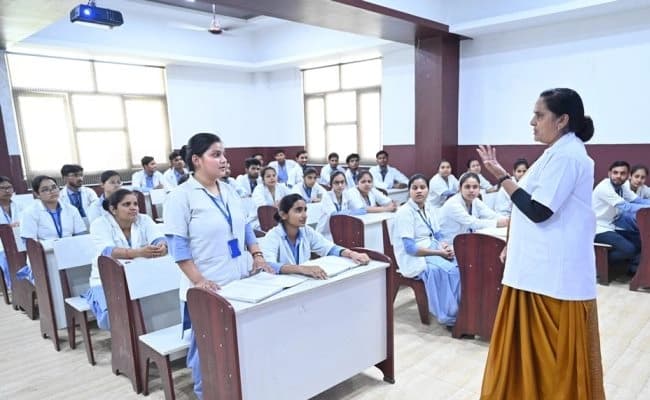 classroom2-classroom-27