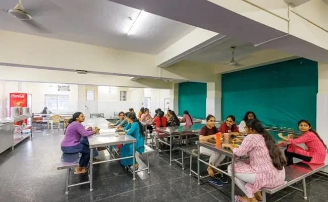 VNR VJIET, Hyderabad Cafeteria 4.webp