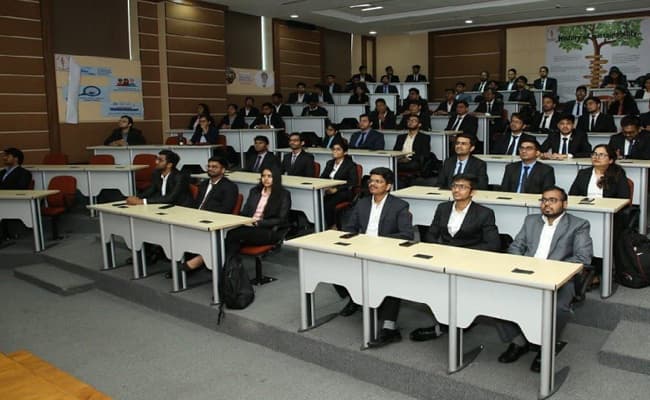 gallery-0002-class3-classroom-101