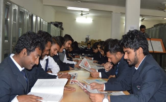 6-0007-class-classroom-2