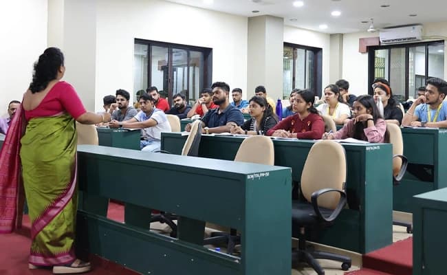 Regional College of Management Class-14.webp