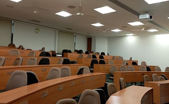 gallery-0001-class4-classroom-56