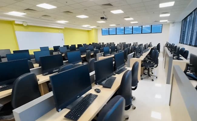 SIBM, Bangalore Labs 1.webp