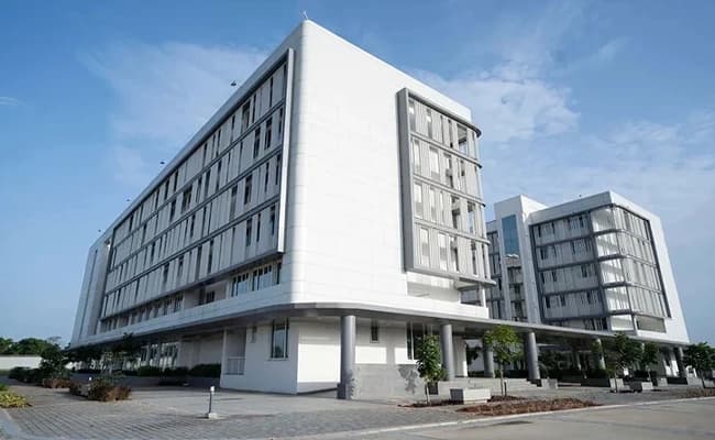Amity University, Hyderabad infra 3.webp