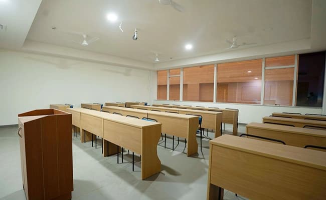 Amity University, Hyderabad Classroom 4.webp