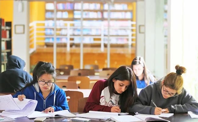 Shoolini University, Solan Classroom 1.webp