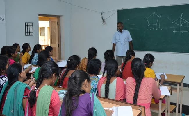 2-copy-0006-classroom-classroom
