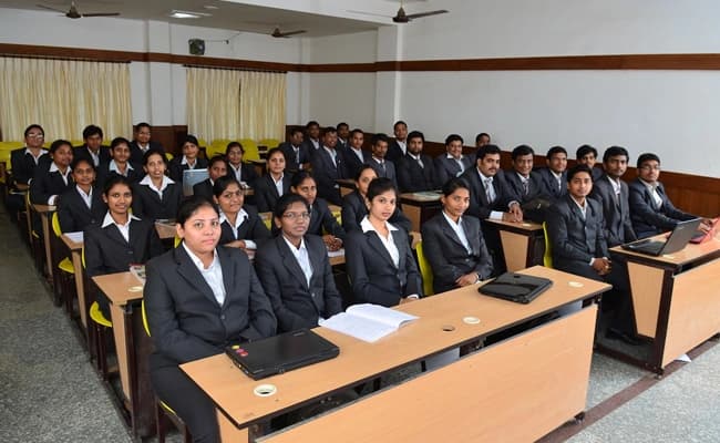 KL University, Guntur Classroom 2.webp