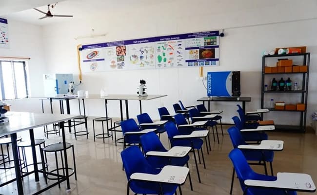 1-0001-layer-4-classroom-203