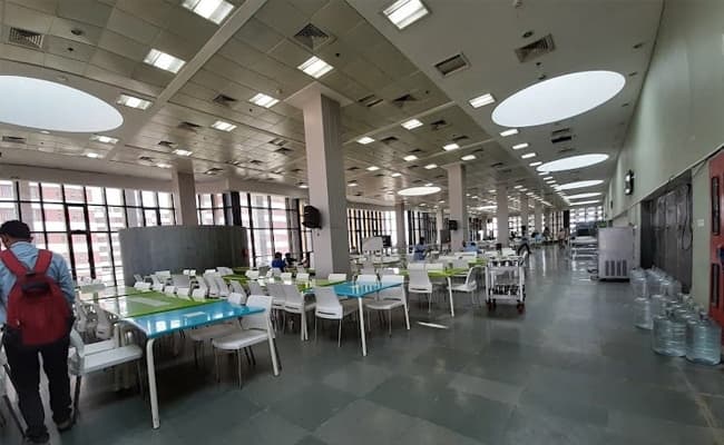 1-0000-layer-5-cafeteria-69