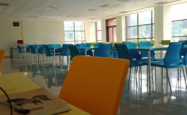 gallery-0010-cafeteria1-cafeteria-5