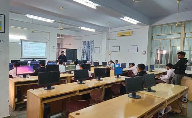 SKIT, Jaipur Labs 2.webp
