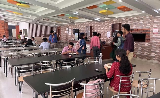 GBS,Parganas kolkata Cafeteria 4.webp