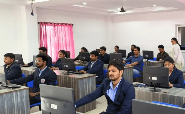 IIAM, Vishakhapatnam Labs 1.webp