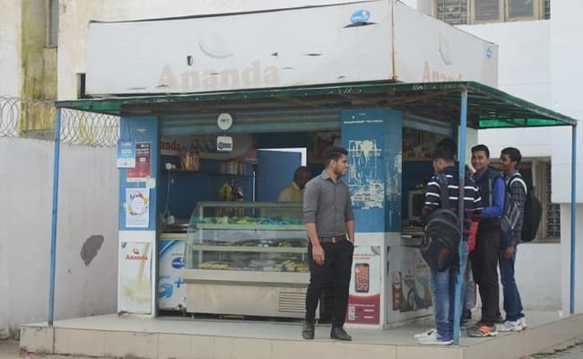 AGI, Greater Noida Cafe 1.webp
