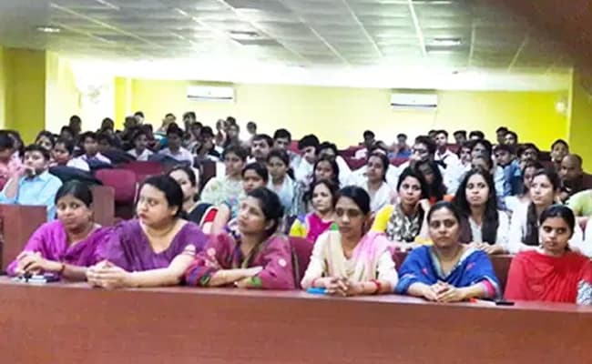 classroom2-classroom-49