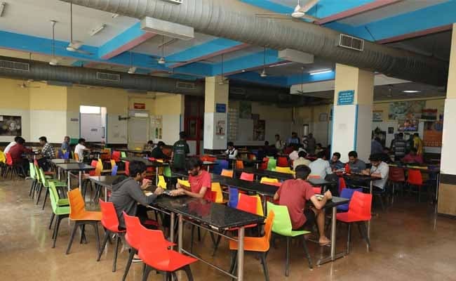 cafeteria-5-cafeteria-3