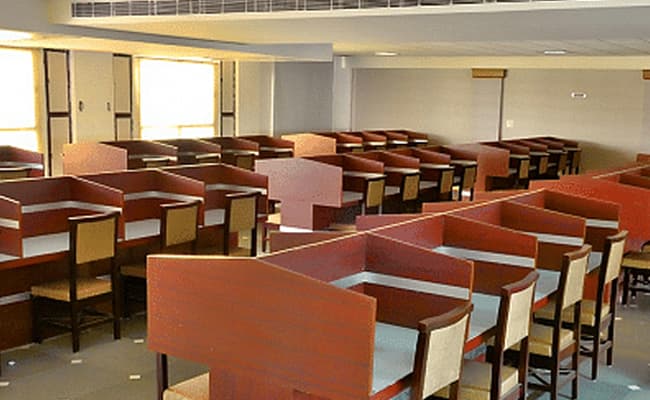 1-0001-layer-4-classroom-121