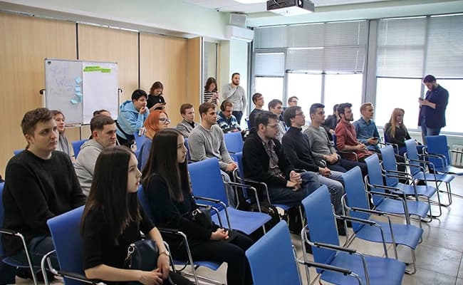 classroom4-classroom-10