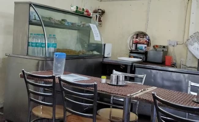 9-0001-cafe-cafeteria