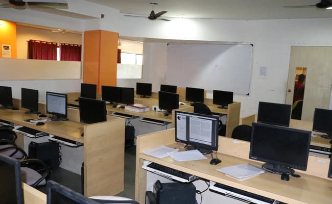 ISB, Pune Labs 2.webp