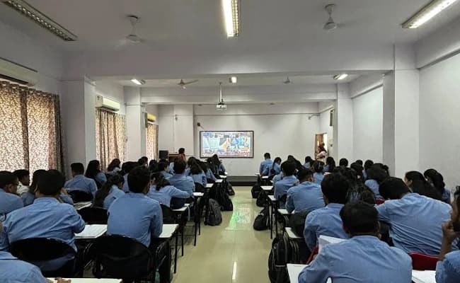 DMTIMS, Navi Mumbai Classroom 3.webp