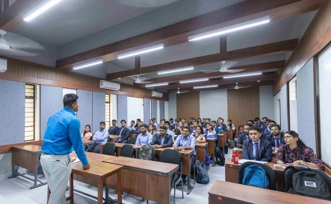 IMDR, Pune Classroom 4.webp
