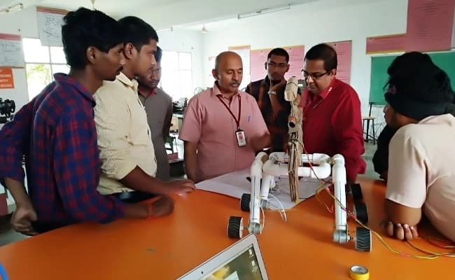 VVIT University, Guntur Labs 4.webp