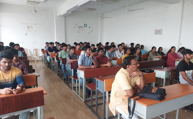 gallery-0000-class5-classroom-22